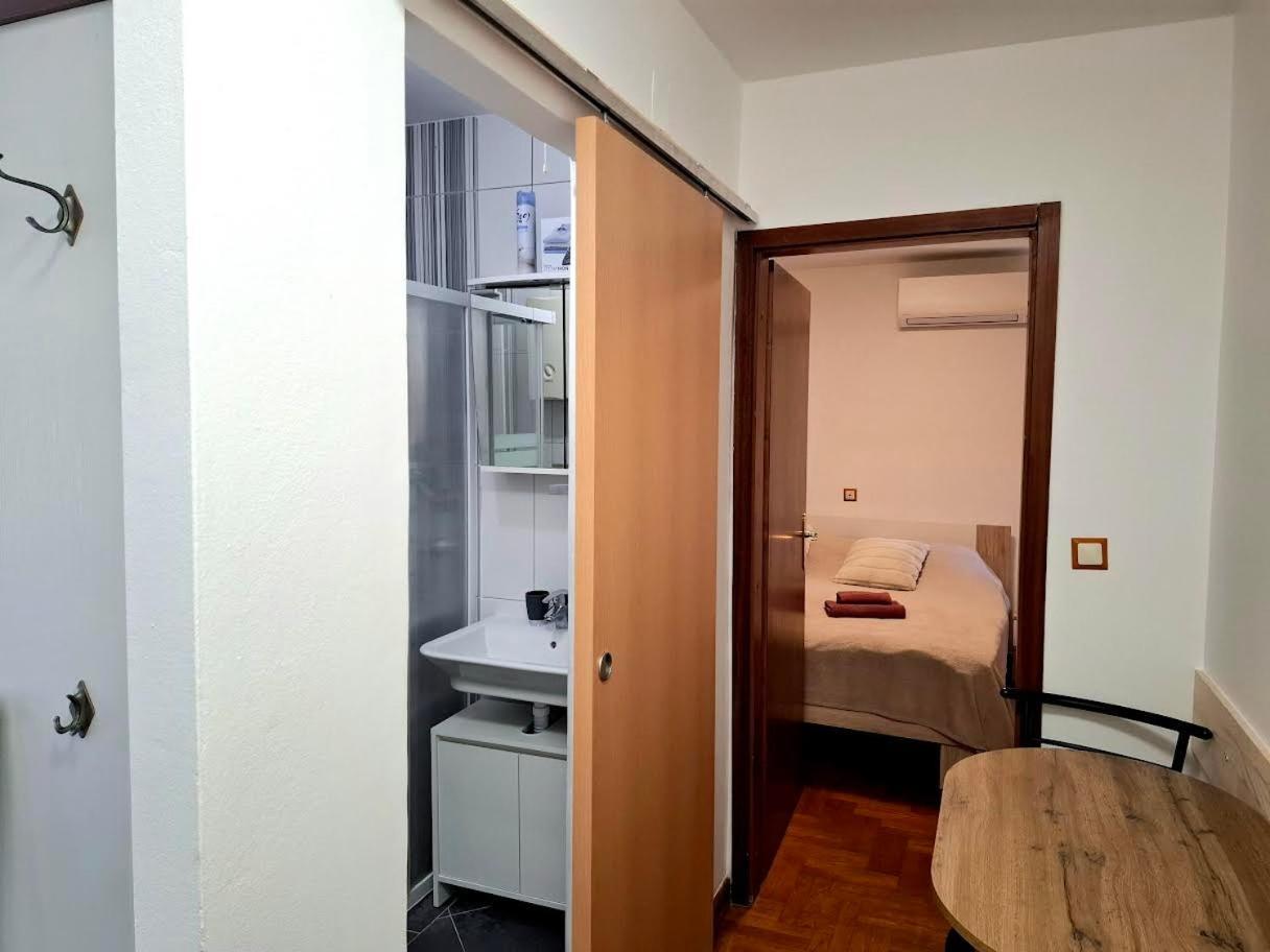 Apartmani Delas 2 Pjescana Uvala Exterior foto